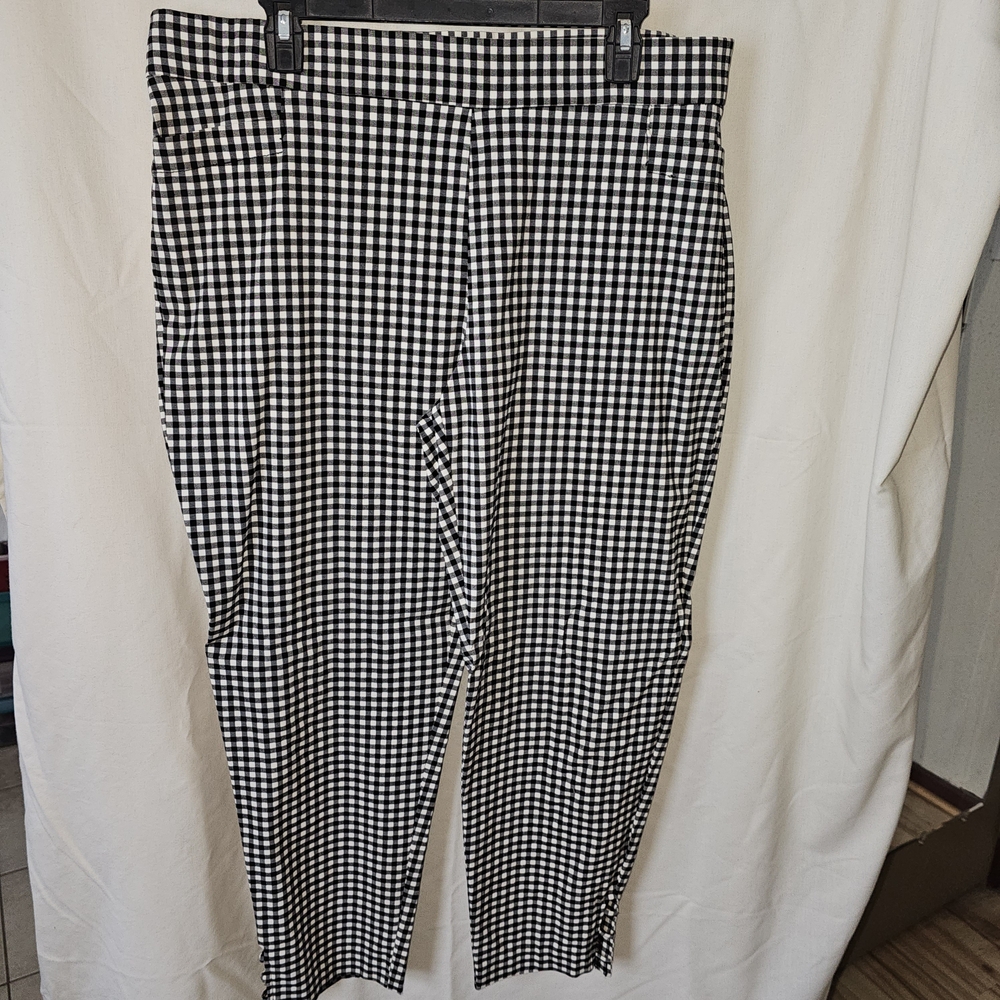 89th & Madison Gingham Ankle Pants